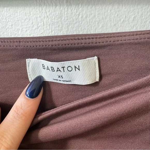 Aritzia Babaton Contour Squareneck Longsleeve Bodysuit in Coffee Bean Brown - Picture 9 of 11